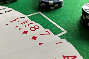 В рабочее зеркало онлайн-казино 1xBet можно войти и зарегистрироваться, получив бонус без внесения депозита.